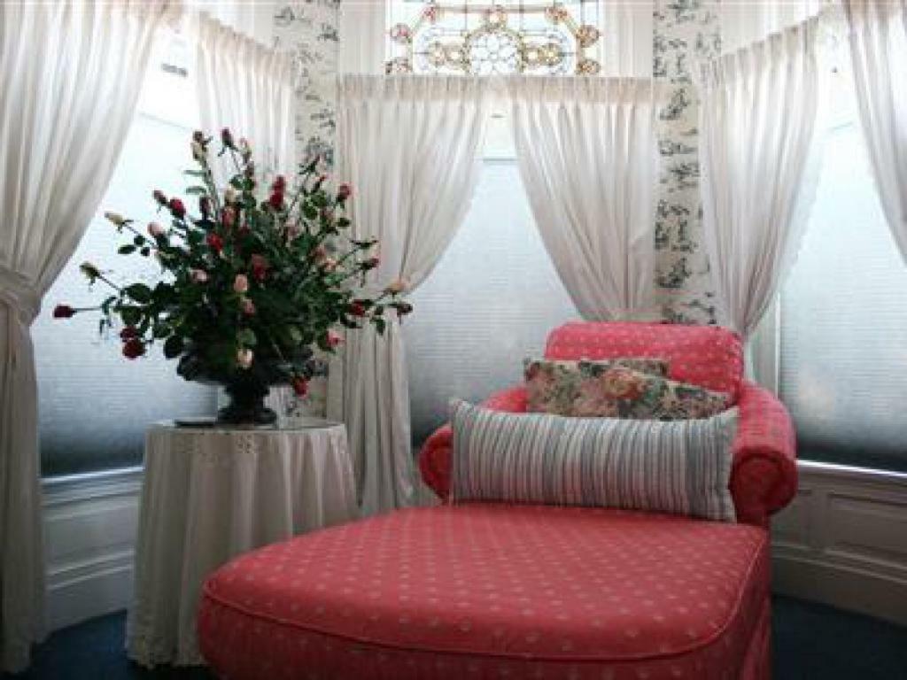 M&M Victorian Bed And Breakfast Marinette Екстер'єр фото