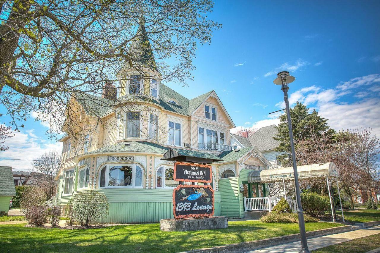 M&M Victorian Bed And Breakfast Marinette Екстер'єр фото